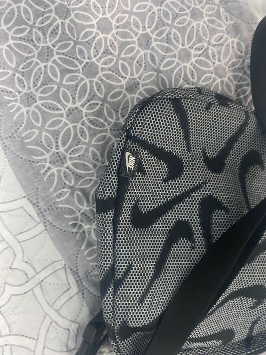 Оригинална чанта на nike