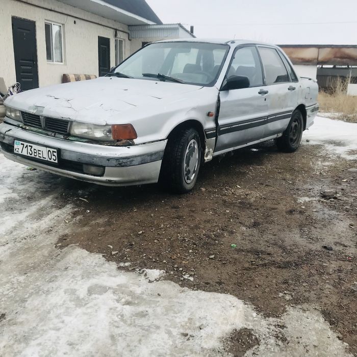 Продаю мицубиси галант