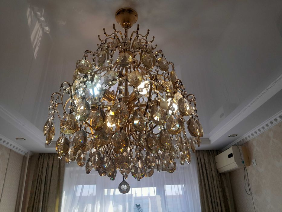 Люстра хрустальная