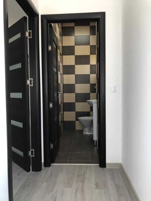 Inchiriez Hala Zona Fabricii De Avioane