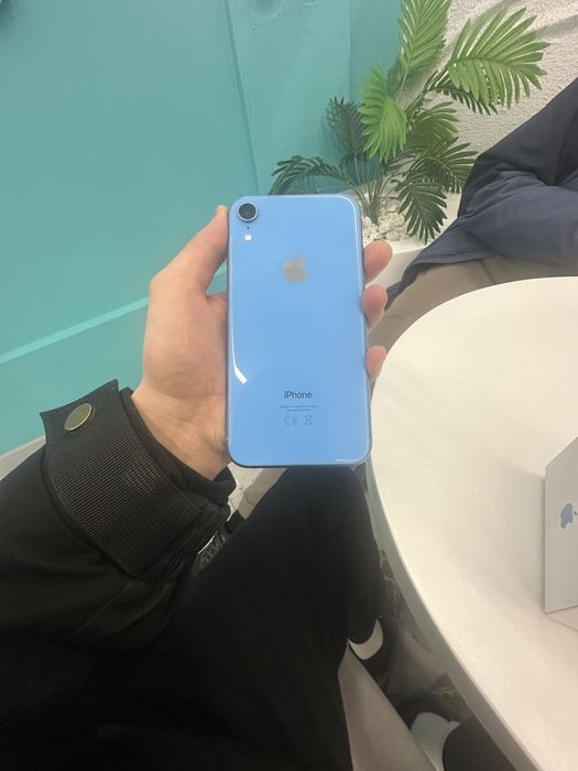 Продам iphone Xr ideal