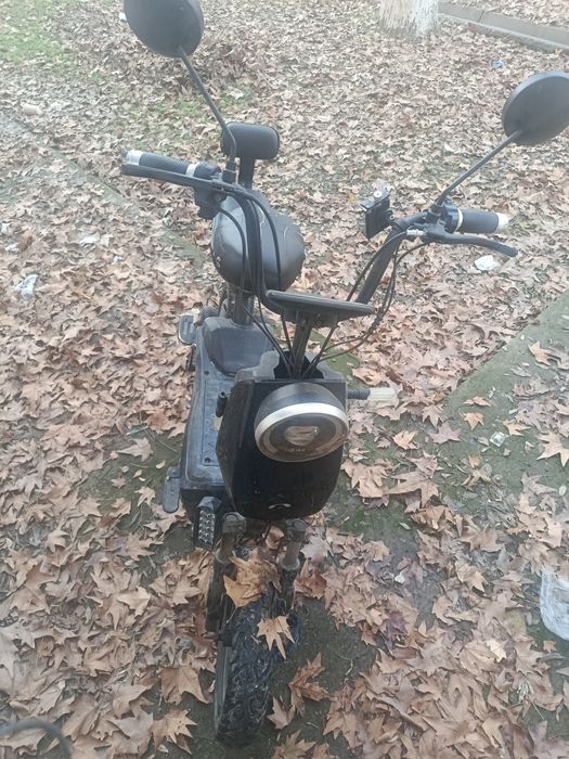 Elektron skuter sotiladi