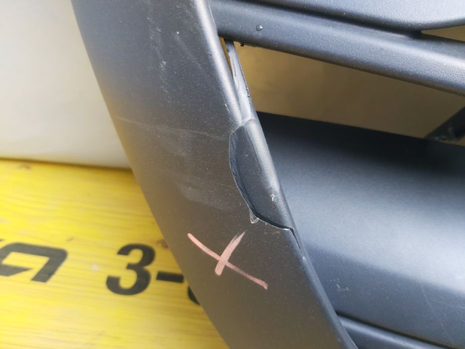 Грил решетка мерцедес спринтер  w910 Mercedes Sprinter W910