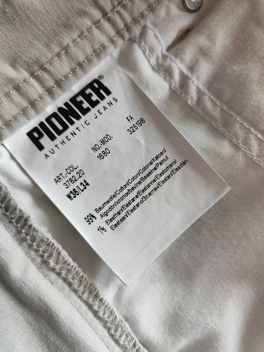 Лёгкие слаксы PIONEER