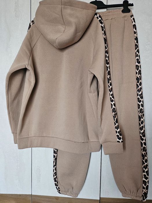 Ватиран комплект в два цвята