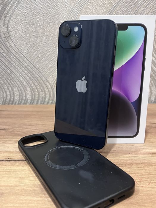 iPhone 14 plus в идеальном состоянии
