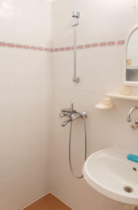 Дава се под наем Двустаен апартамент в Варна, Автогара - 55 кв.м за 360 € - Снимка #3