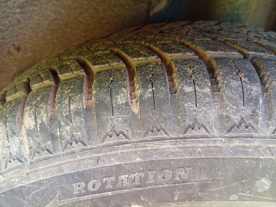 Vand cauciucuri cu genti 185/65/R14