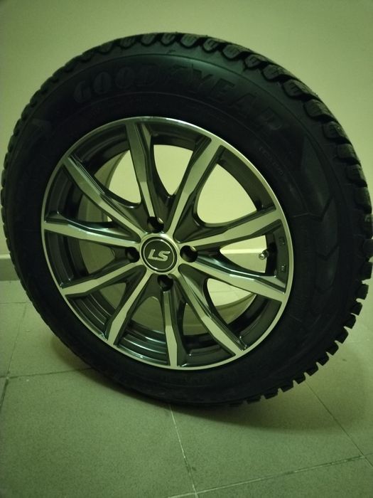 Шипованная резина с диском