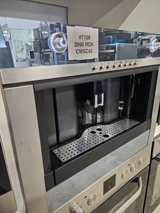 Espresor automat cafea boabe Smeg incorporabil CMSC45