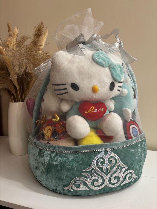 Продам Калта с игрушками