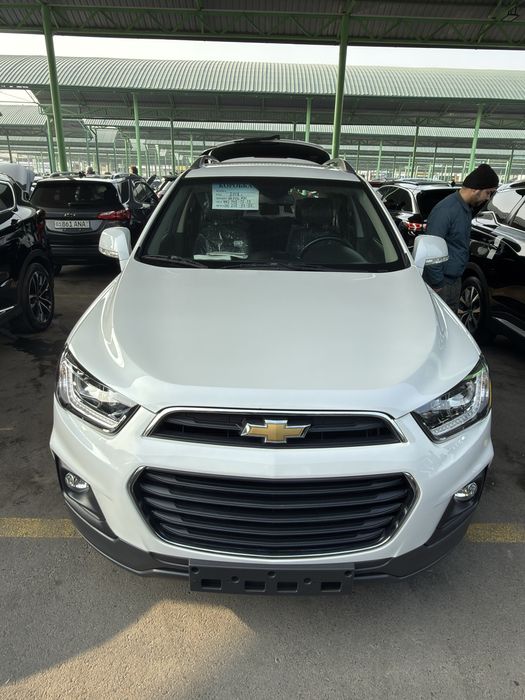 Chevrolet Captiva 2018 2.4 — a’lo holatda, toza.