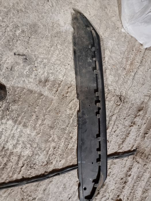 Долна решетка предна броня