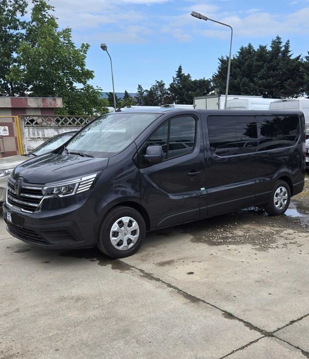 Inchiriere microbuze NOI  7+1 / 8+1 locuri / rent a car / rent a bus / rent a van