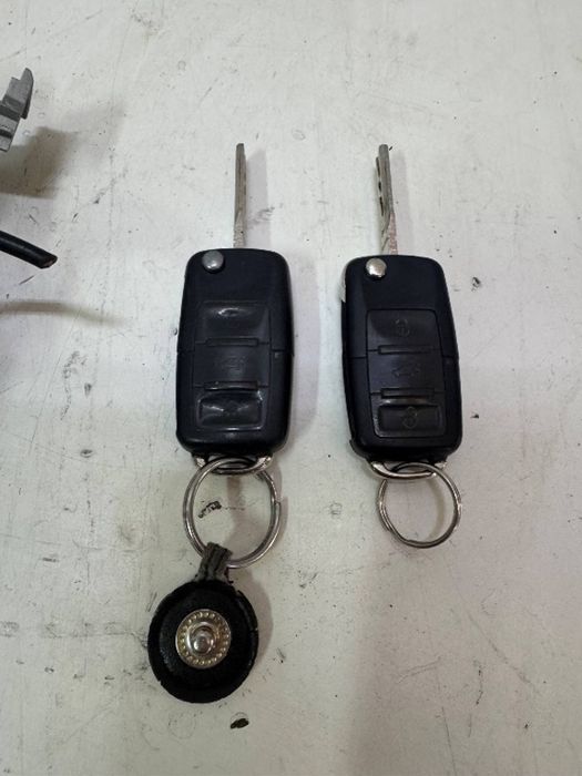 Contact pornire cu 2 cheie VW Golf 5 6 Plus Touran Jetta Audi A3