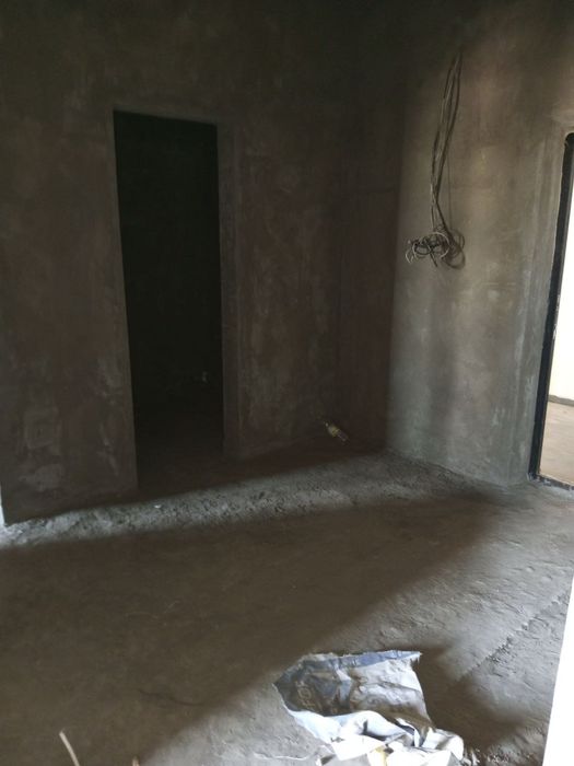 Новостройка Уй сотилади