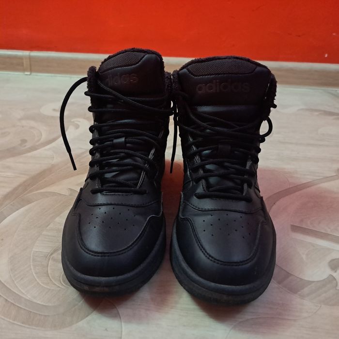Ботинки зимние Adidas Hoops 3.0 Mid WTR