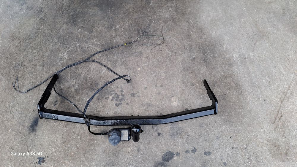 Теглич Нисан Алмера Тино/Nissan Almera Tino (2000-2006г)