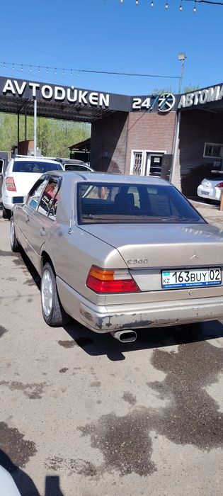 мерседес бенз Е 300