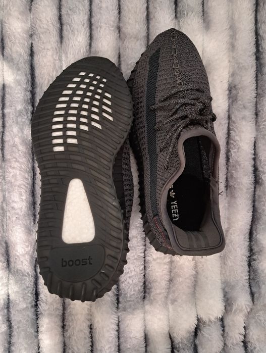 Yeezy 350 v2 black reflective