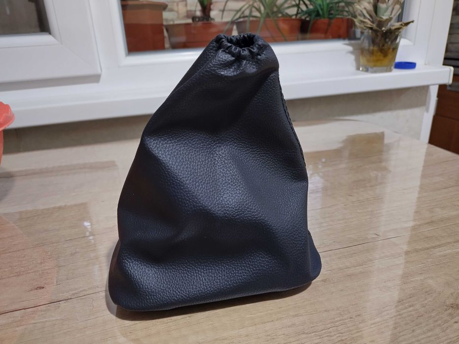 Кожух за скоростен лост и ръчна спирачка за  Тойота