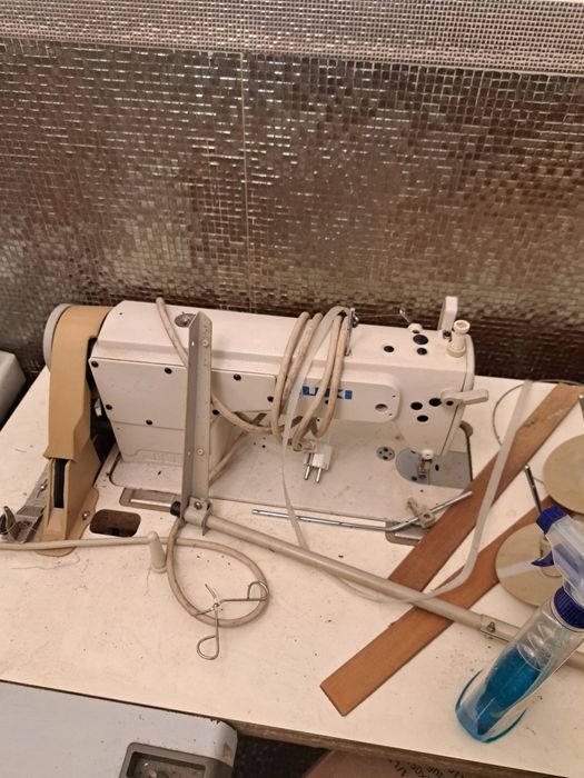 Masini de cusut induatriale