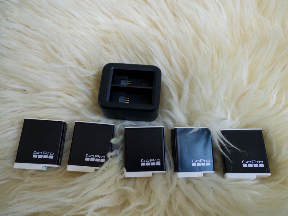GoPro hero 12 комплект с батерии, анаморфна леща