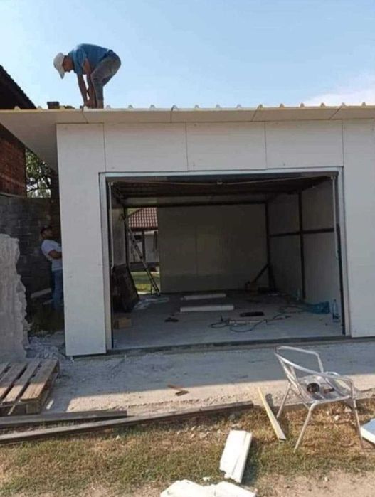 Case pe structura metalica