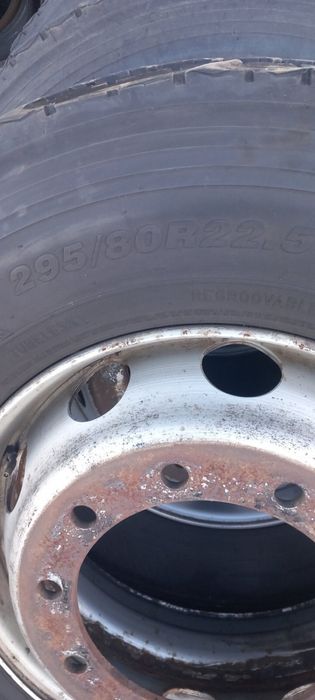 Гуми за камион 295/80/22.5 80%