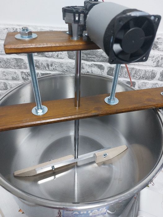 Oala cu amestecare gemuri,zacusca,bulion,ketchup