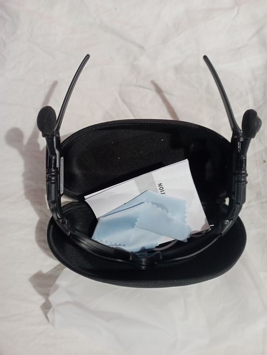 Ochelari cu Bluetooth