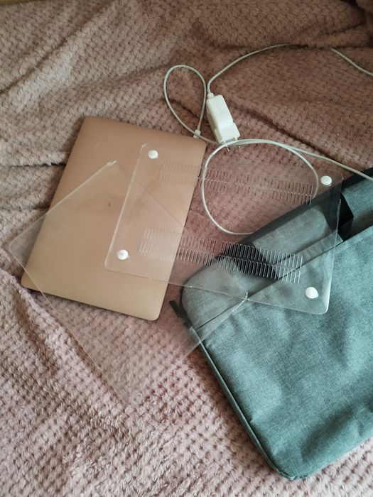 Macbook Air 13 M1 8GB RAM 256GB SSD