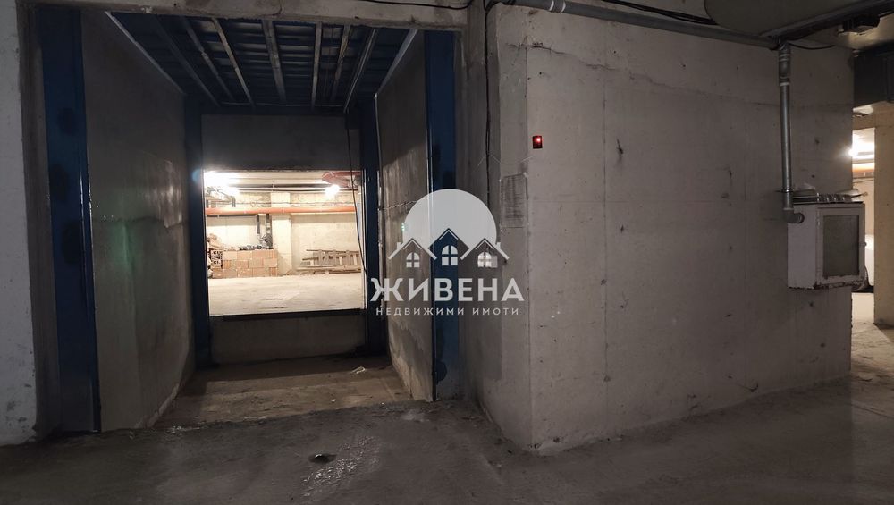 Продава паркомясто в подземен гараж с платформа, Цветен квартал