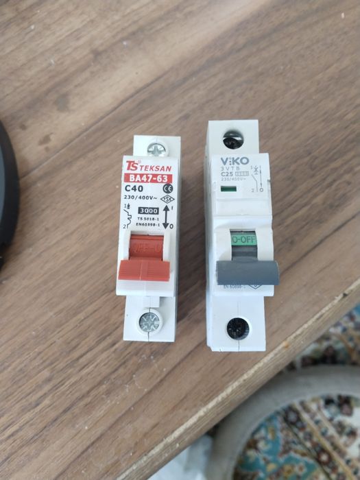 Avtomat 25A 40A lik sotiladi xolati alo  50000 som