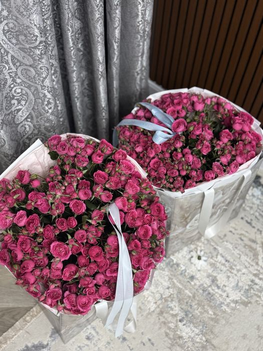 Обьемные цветы от Celine продам за 45000тг