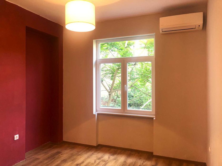 Дава се под наем Тристаен апартамент в София, Център - 80 кв.м за 700 € - Снимка #6