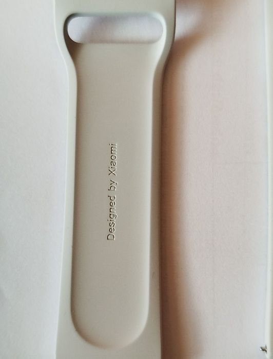 Продавам Smart watch Xiaomi S4