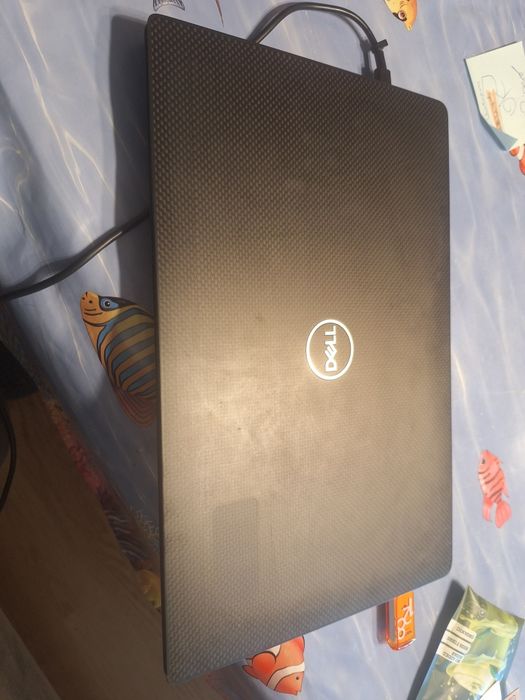 Продавам Laptop Dell Latitude 7410