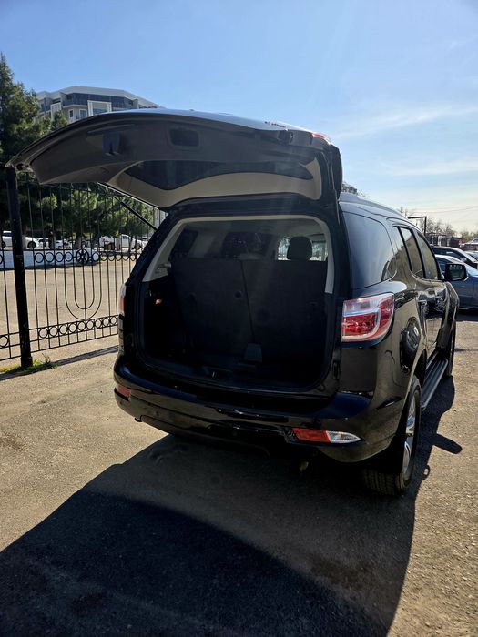 Продаётся шевроле трелблейзер.