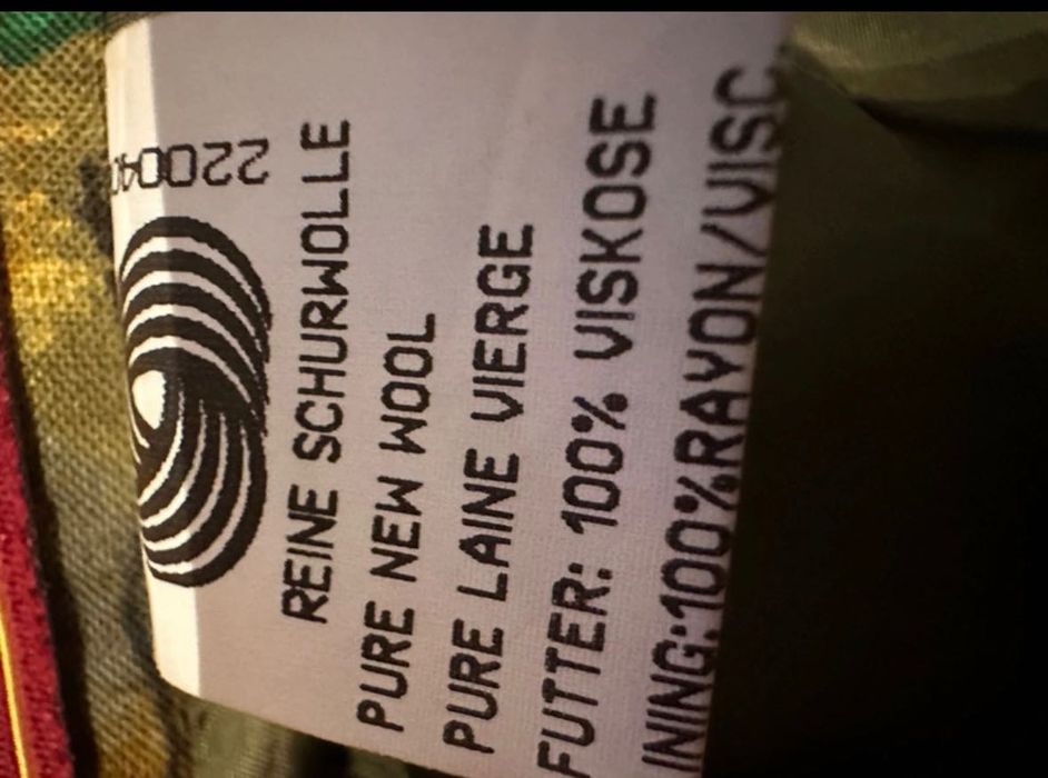 Fusta superba lana 100% Kurt Geiger