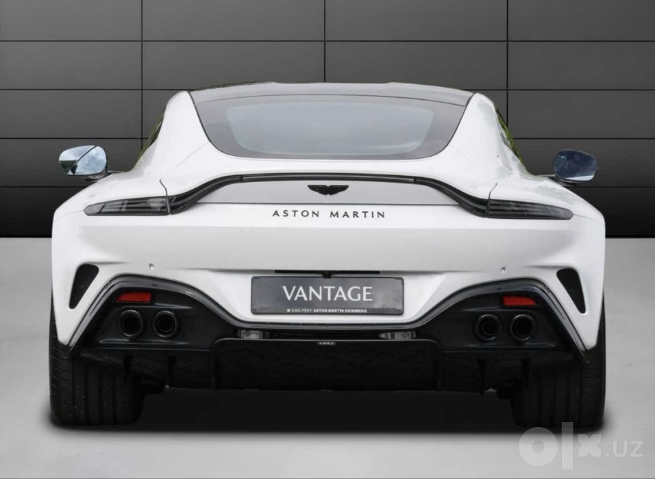 Aston Martin V8 Vantage Coupe 2026