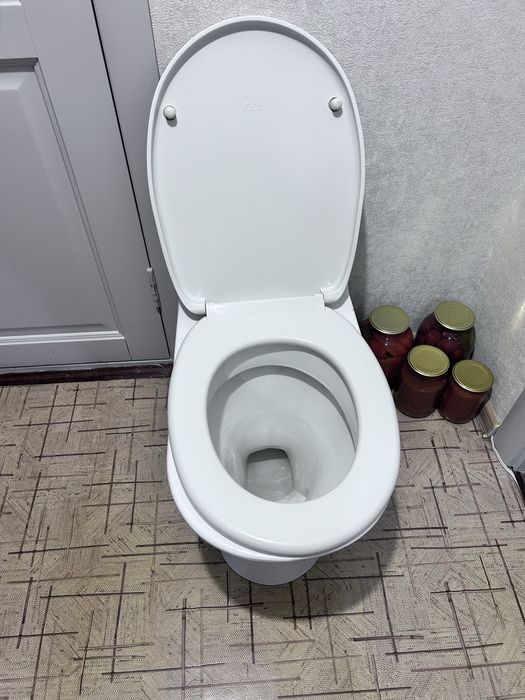 Продам б.у унитаз