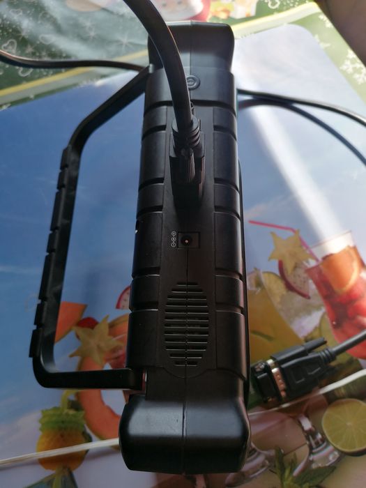 Tester portabil universal pentru baterii HWG BTS-10A