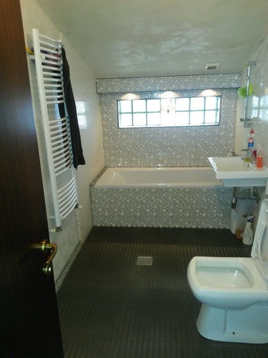 INCHIRIEZ Vilă premium 315 mp | integral sau pe niveluri | curte 4 parcări + încărcător EV | Orhideea