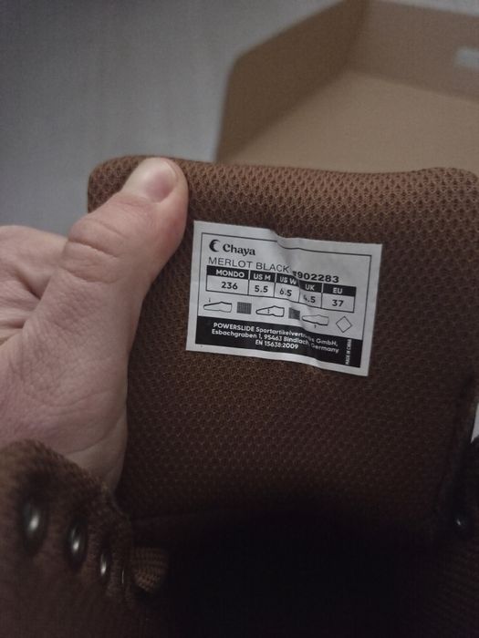 Кънки за лед чисто нови