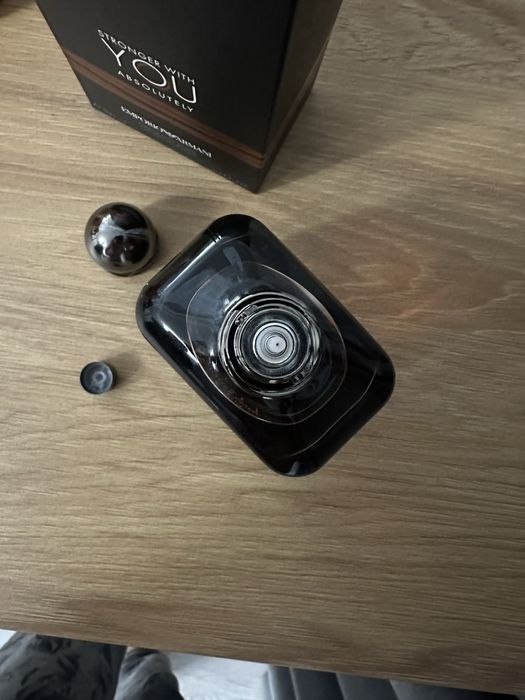 Продам парфюм Armani stronger with you