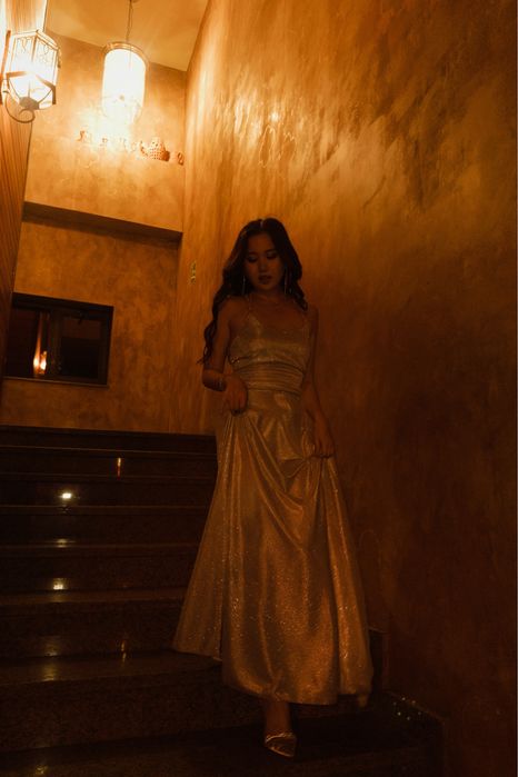 Платье серебристое