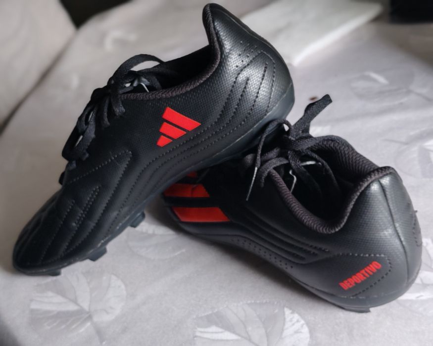 Спортивная обувь