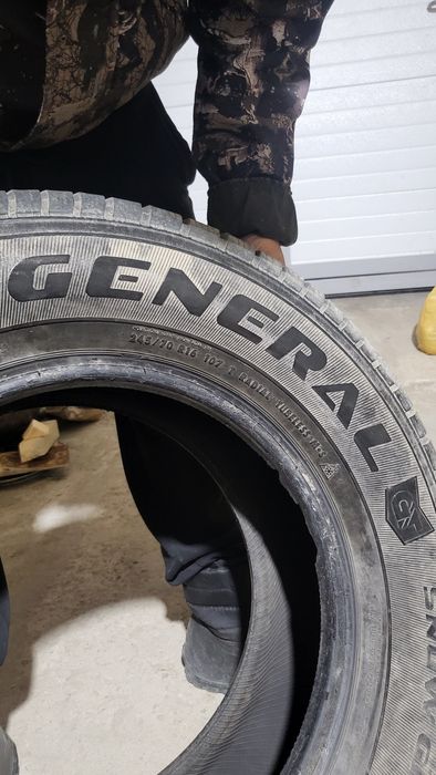 Резина зимняя general  б/у