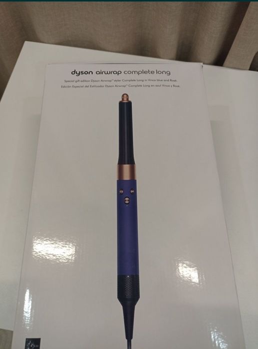 Продам Dyson фен новый